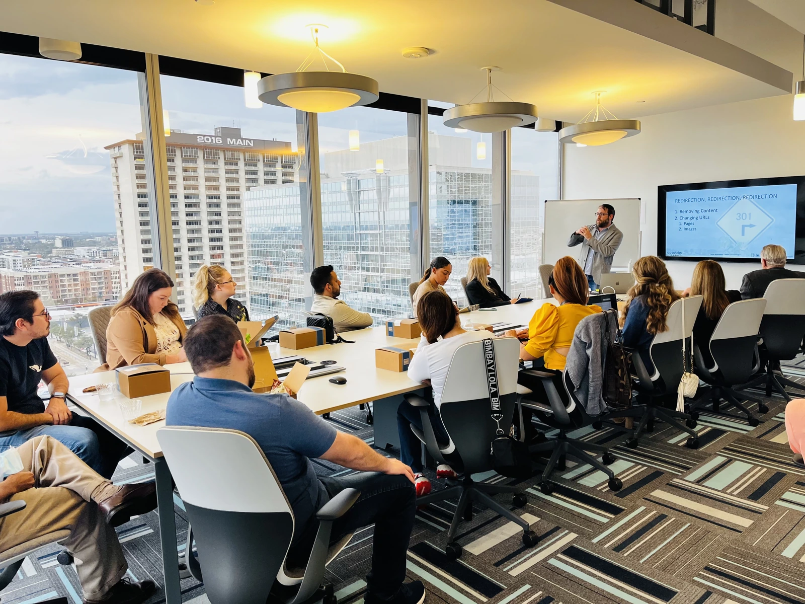Danny Gavin teaching a digital marketing class